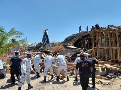 Mueren dos albañiles en derrumbe de obra en Ciudad del Carmen, Campeche