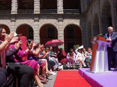 Gutiérrez Müller destaca “equidad” y “congruencia” de la 4T en el Día Internacional de la Mujer