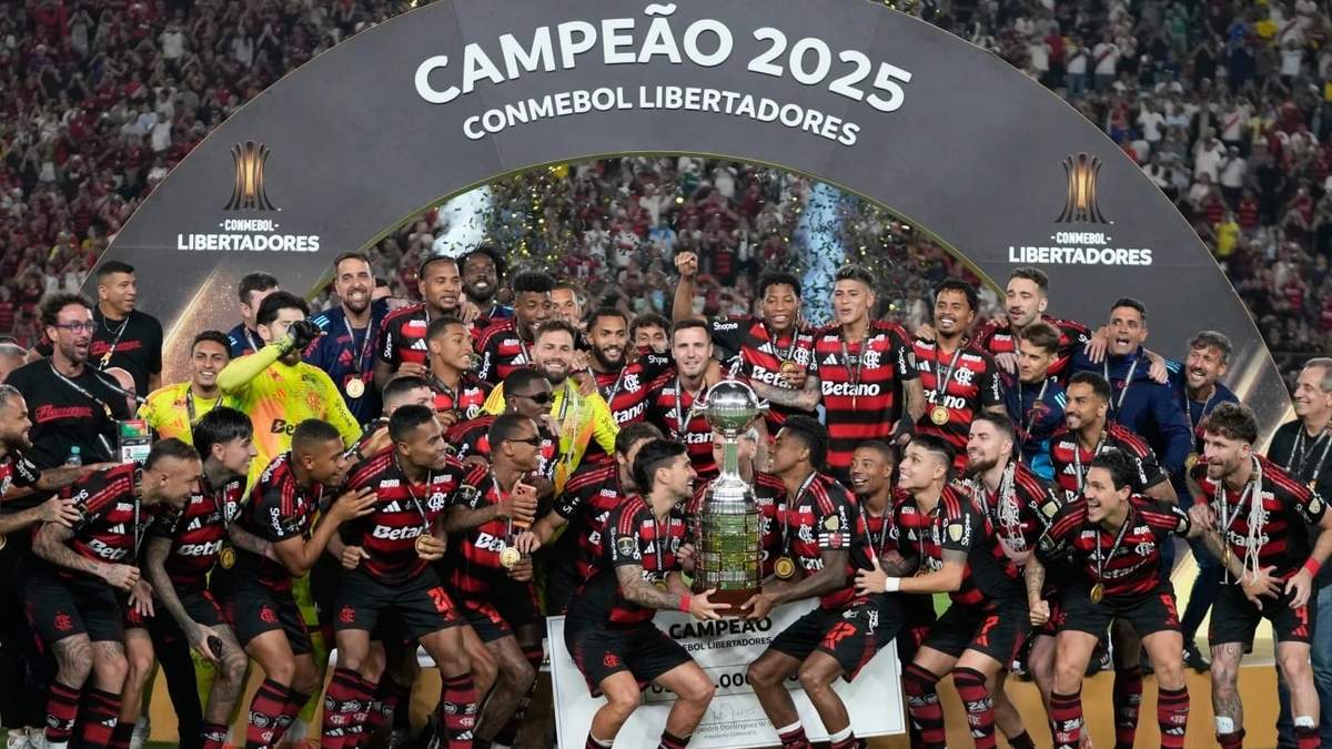 Flamengo derrota 1-0 a Palmeiras y gana su cuarta Copa Libertadores
