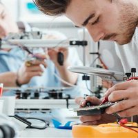 Hoy es el Día del Técnico Electrónico: por qué se celebra el 30 de enero