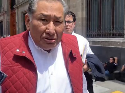 “Llegamos a trabajar y no a hacer política”: fiscal de Ayotzinapa (Video)