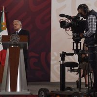 “No sé si pensar bien o mal”: Pronóstico del FMI sorprende a AMLO