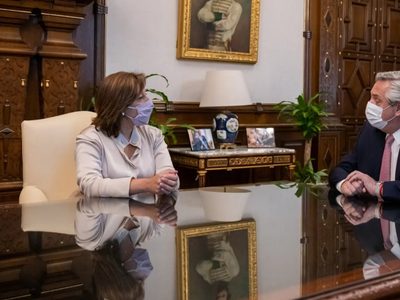 Arabela Carreras respondió a Alberto Fernández por el camino al Lago Escondido