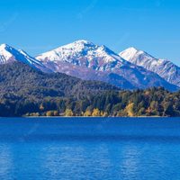 Por las nevadas, el acceso de minibuses a zonas del Parque Nacional Nahuel Huapi esta cerrado