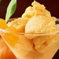La receta fácil de helado de mandarina que resuelve el postre del fin de semana