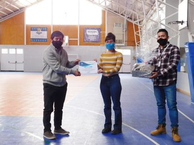 Villa Pehuenia: reconocimiento a la ganadora del Concurso Provincial de Murales