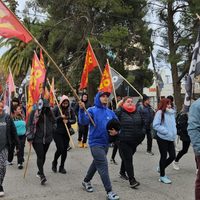 Organizaciones sociales marcharon por el centro e hicieron una olla popular