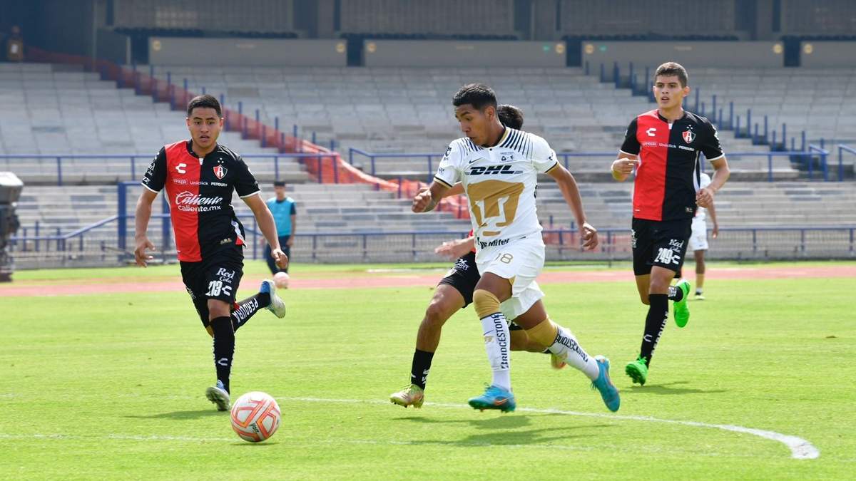 Con Hat-trick de Gael Rodríguez Pumas derrotó 4-0 al Atlas