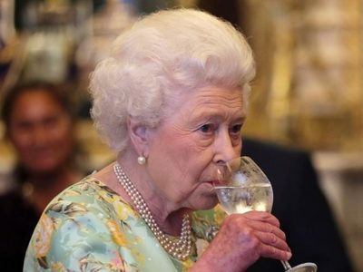 Todo el daño realizado vuelve de la peor manera: el dolor sin fin de la Reina Isabel