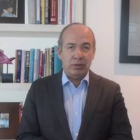 "Descolonizar" solo refleja complejos y problemas mentales: Calderón