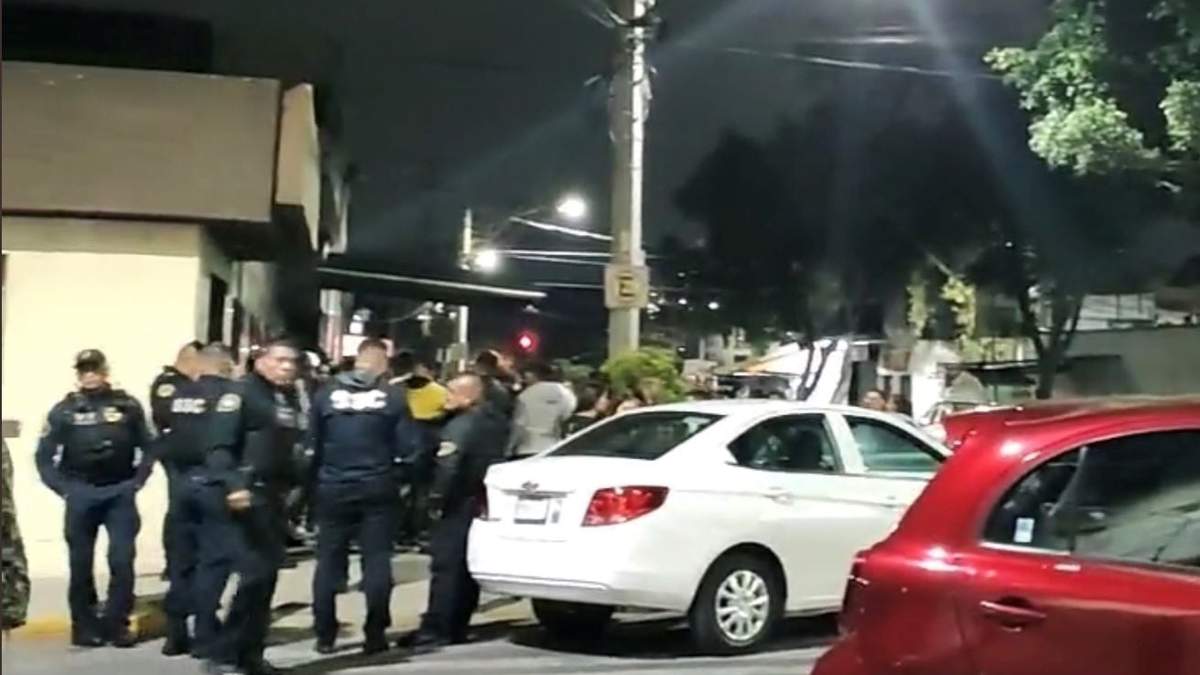 La policía llegó al lugar en el que ocurrió el asesinato