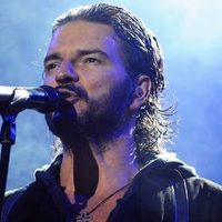 Ricardo Arjona genera furor con el lanzamiento de "Sobrevivirás"