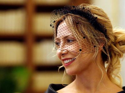 ¡Juliana, un poroto! Fabiola Yáñez se lució en Europa con un vestido… ¡No creerás de quién!