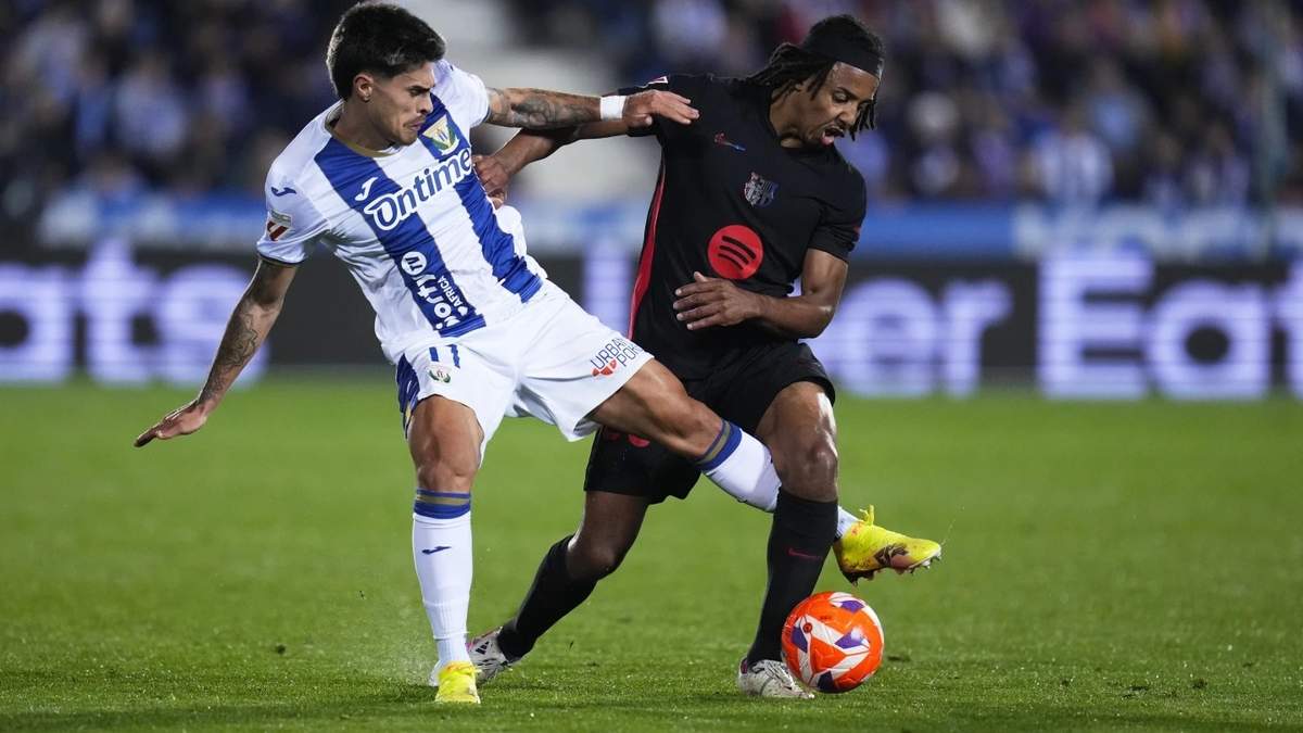 El Barcelona vence 1-0 al Leganés con un autogol y mantiene su liderato en La Liga