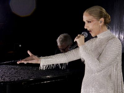 Celine Dion regresa al escenario en Juegos Olímpicos y conmueve con serenata en la Torre Eiffel