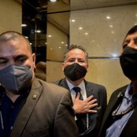 La UIF se niega a compartir con diputados información contra García Cabeza de Vaca