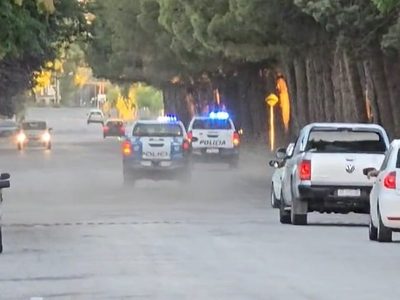 Trompadas y trompos en la madrugada de Centenario