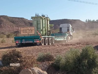 Trasladaron un enorme transformador desde Plottier a Centenario