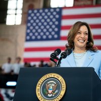 Kamala Harris supera a Donald Trump en nueva encuesta