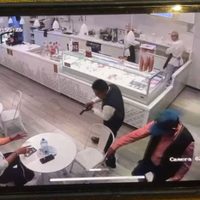 Encañonan a morenista y le quitan material del debate en Irapuato; culpan a oposición (Videos)
