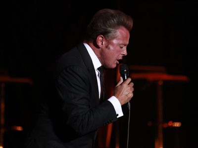 ¿Solo y sin amor? El lamento de Luis Miguel. ¿Peleó con Mollie Gould?