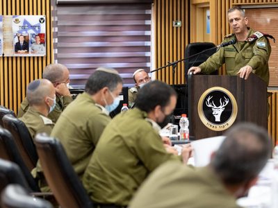 Ejército israelí responde con bombardeo ataque de cohetes de Líbano