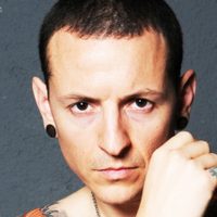 Chester Bennington, otro de los nombres en la filtración de Anonymous. ¿Escondía algo?