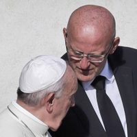 Por fuga de información confidencial, Domenico Giani dimite como jefe de seguridad del Vaticano