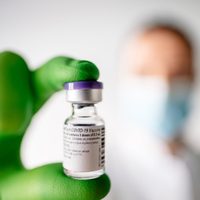 Pfizer y BioNTech denuncian ciberataque para sustraer documentos de su vacuna