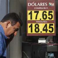 Dólar cierra en 18.50 pesos, previo al PIB 2015 de China