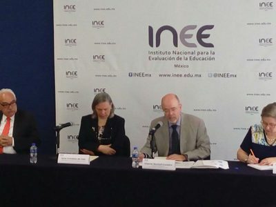 Sólo 170 mil de 1.4 millones de maestros se han evaluado, reconoce el INEE