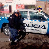 Lo buscaban desde La Rioja, lo encontraron en Centenario y quedó demorado