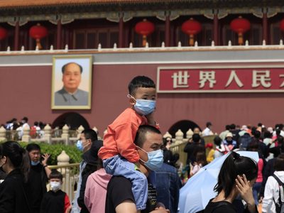 China modifica la política del “segundo hijo” y aumenta el límite de nacimientos