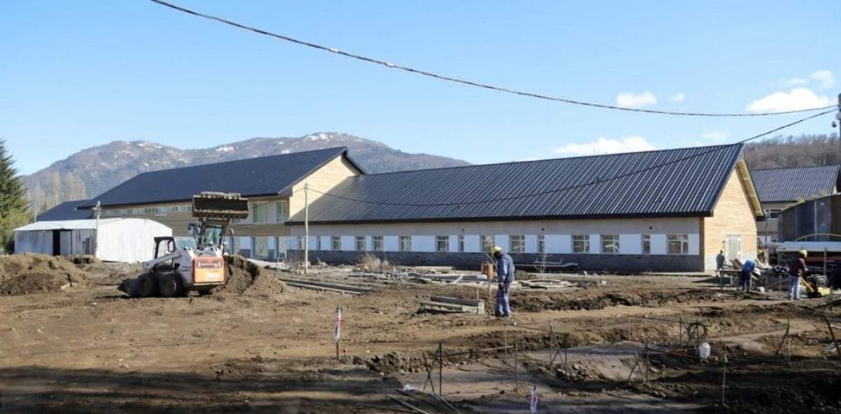 La construcción del nuevo hospital de San Martín de Los Andes. Fuente: (Twitter)