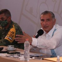 Gobernador de Tabasco protesta por desfogue de la presa Peñitas