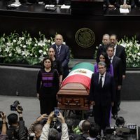 Diputados realizan emotivo homenaje a la maestra Ifigenia Martínez (Video)