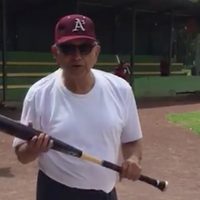 AMLO al bat: 'Estamos apaleando mucho a la mafia en el poder" (Video)