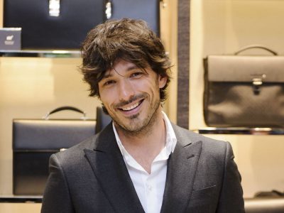 Andrés Velencoso ha compartido una nueva faceta de su vida junto a una reconocida actriz