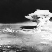 La bomba de Nagasaki. García Márquez y Kurosawa, una conversación
