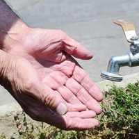 Siguen los reclamos por la falta de agua en la meseta de la ciudad de Neuquén