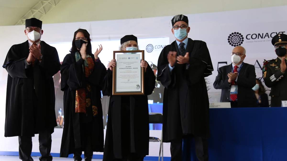 Entrega de Honoris Causa a Poniatowska