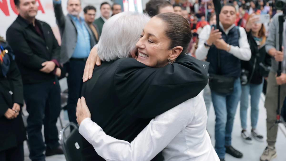 Abrazo entre Bremer y Sheinbaum