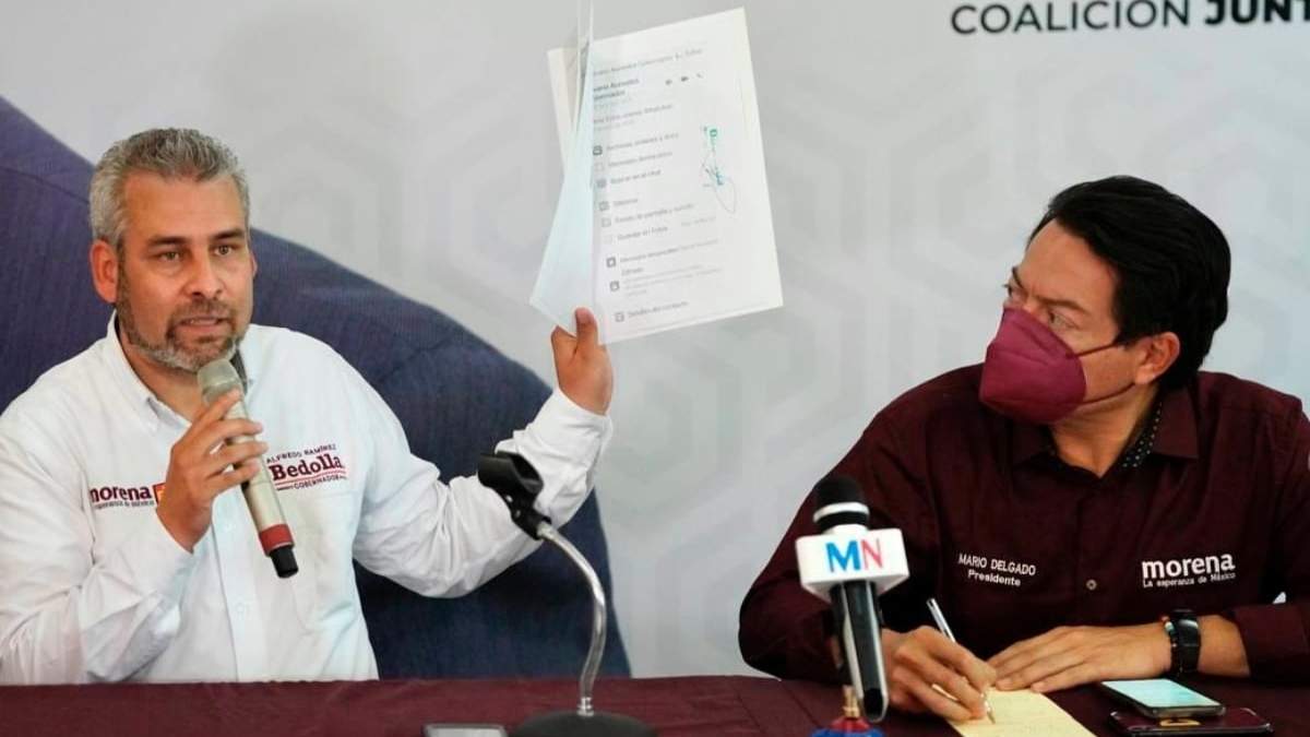 Alfredo Ramírez Bedolla, candidato de Morena al gobierno de Michoacán, y Mario Delgado, líder nacional del partido