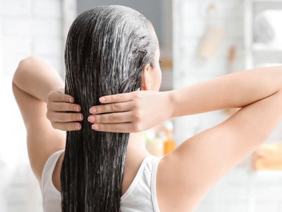 Con 2 ingredientes: la mascarilla casera viral que aporta brillo y suavidad a tu cabello sin gastar de más