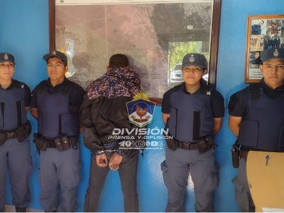Demoraron a un hombre que circulaba armado por las calles del barrio Parque Industrial