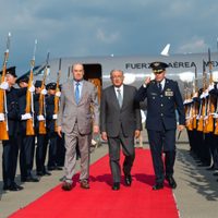 AMLO llega a Colombia para participar en conferencia sobre drogas y reunirse con Petro