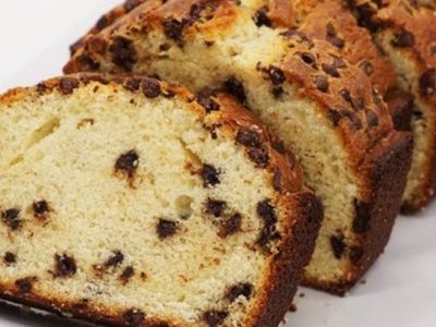 Budín de chips de chocolate sin azúcar: disfrutá de una tarde a puros mates con esta receta súper fácil de hacer
