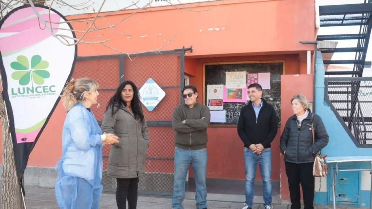 Mamógrafo móvil en barrio Belgrano. Fuente: (Legislatura de Neuquén)