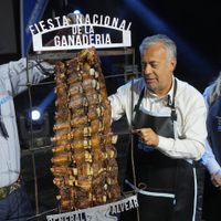 Fiesta de la Ganadería: Cornejo anunció la licitación del anillado eléctrico del Sur