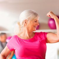 Si tenés entre 60 y 70 años: hacé esta rutina de ejercicios muy fácil, sin gastar en el gym y desde casa